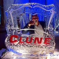 Thumb_clune_photo_op_ice_sculpture