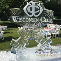 Thumb_wisconsin_club_logo_on_sunburt_pedestal_ice_sculpture