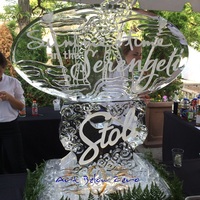 Thumb_summertime_in_the_serengeti_double_luge_ice_sculpture_for_the_zoo_ball_mke