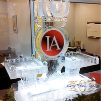 Thumb_international_autos_10_years_seafood_station_ice_sculpture