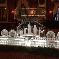 Thumb_illinois_hotel_and_lodging_association_seafood_station_with_chicago_skyline_ice_sculpture_v2