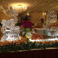 Thumb_the_pfister_hotel_easter_2017_ice_sculpture
