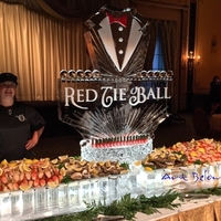 Thumb_seafood_display_ice_sculpture_for_the_red_tie_ball_at_the_beautiful_palmer_house_in_chicago