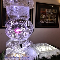 Thumb_spigot_martini_for_marni_and_andrew_ice_sculpture