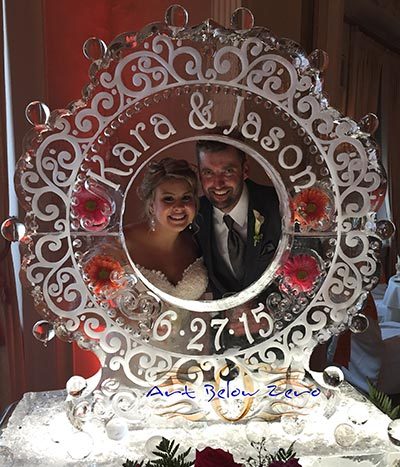 Chicago Ice Frame Photo Opp for Kara & Jason