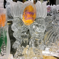 Thumb_bunnies_and_orange_easter_egg_ice_sculpture
