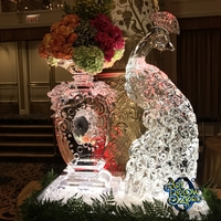 Thumb_peacock_and_ice_flower_vase_at_the_drake_hotel_sculpture_18