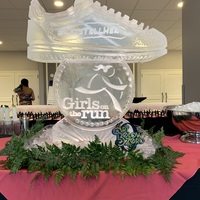 Thumb_girls_on_the_run__letstellher_sneaker_soiree_ice_sculpture