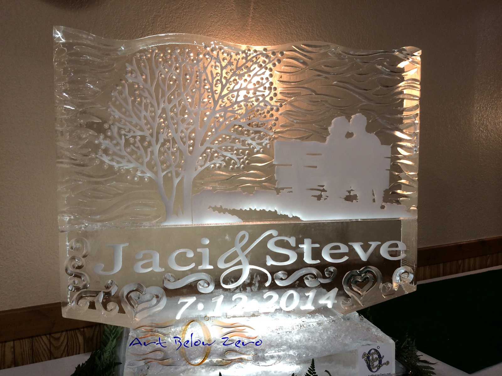 Jaci___steve_s_silouette_ice_sculpture